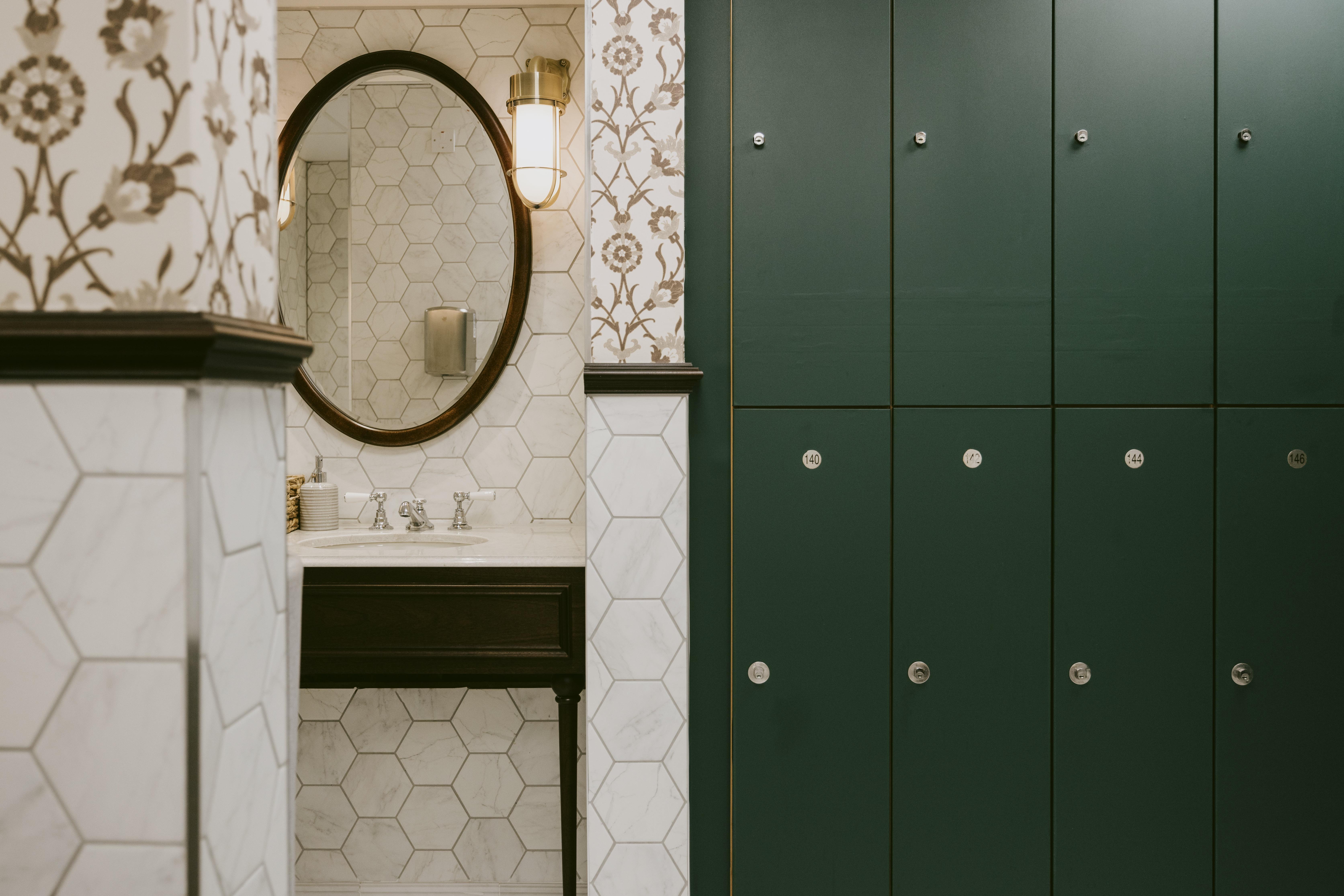 Hotel Marine Troon Exterior foto The locker room at the spa